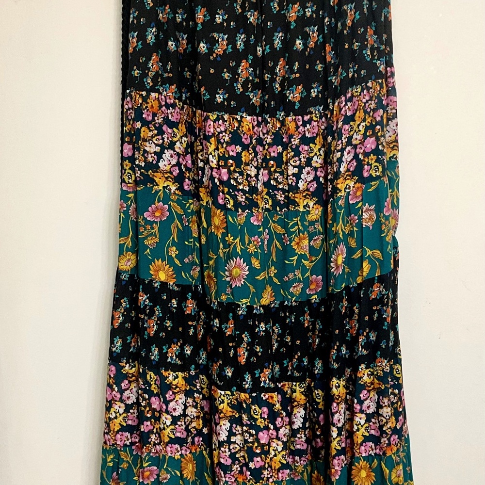 Sundance Multicolor Floral Pattern Tiered Bohemian Maxi Skirt Size M